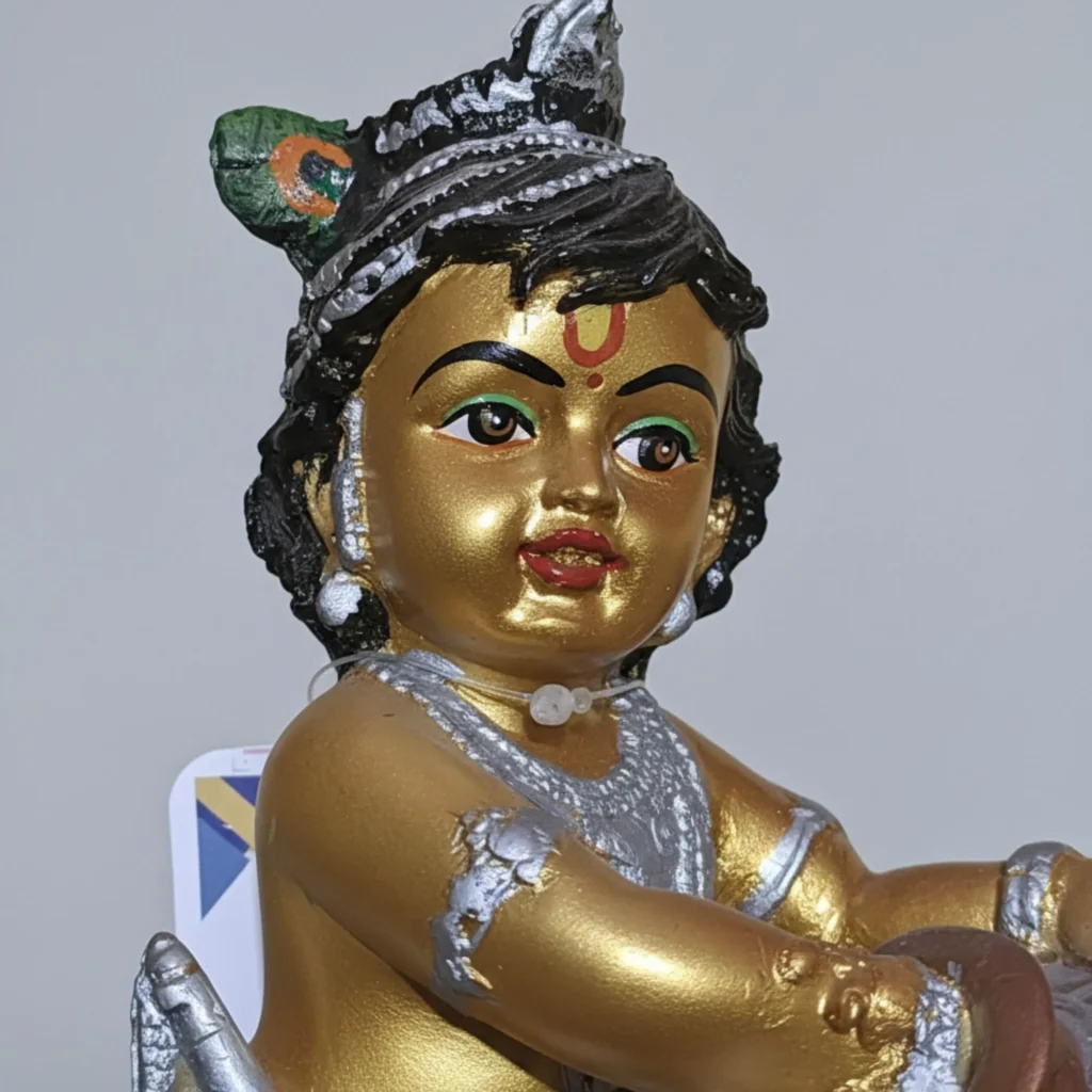 Golden Makhan Chor Idol- Closeup View